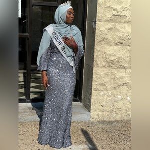 Blue/grey sequins dress. Worn once, also stretchy